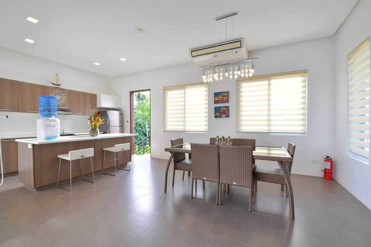 One Hagdan Villas Yapak Exterior photo